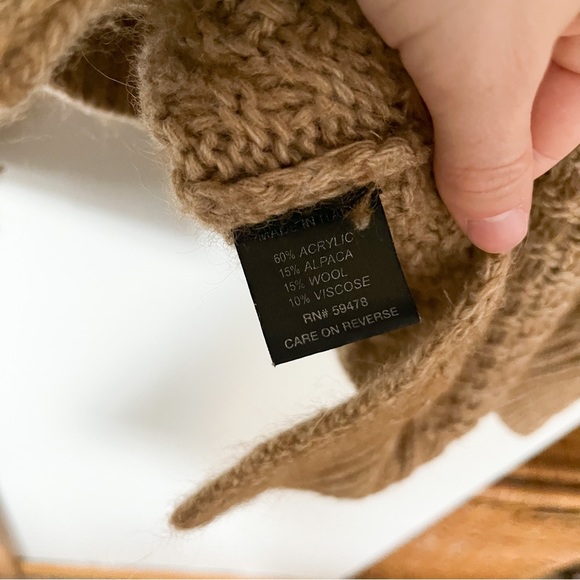 Wool Sweater - Picture 4 of 4